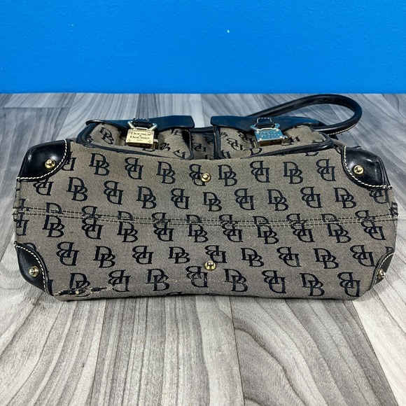 Dooney & Bourke black and grey duffle bag with 2 pockets Zippered Compartment - Picture 8 of 10